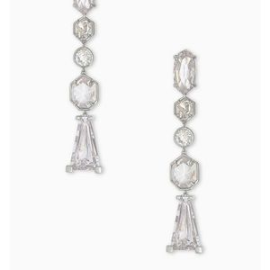 Beautiful Gracelynn silver earrings!